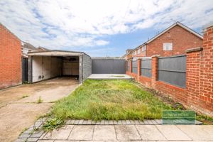 Photo 26- click for photo gallery